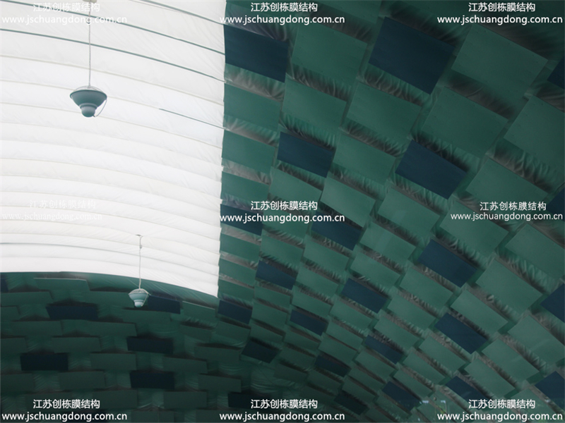 反吊膜结构在污水池中的应用